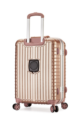 行色之間，品質之旅 箱包產品廣告攝影的藝術與價值